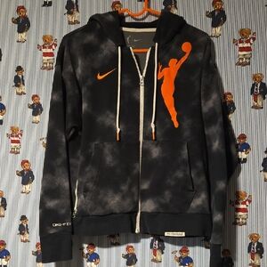 Nike WNBA Logowoman Team 13 Tie-Dye Performance Full-Zip Hoodie Medium